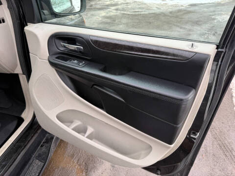 2016 Dodge Grand Caravan SXT Plus