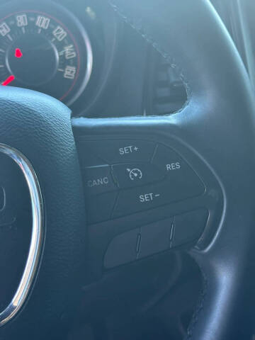 2015 Dodge Challenger SXT