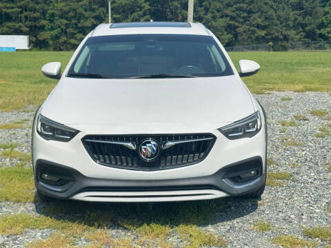 2018 Buick Regal TourX Essence
