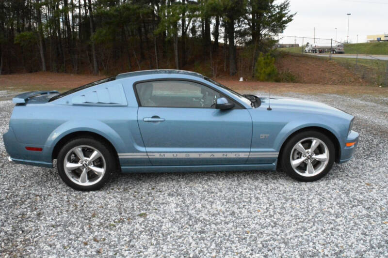 2006 Ford Mustang for sale at Good Wheels Auto Sales, Inc in Cornelia GA