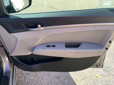 2020 Hyundai Elantra