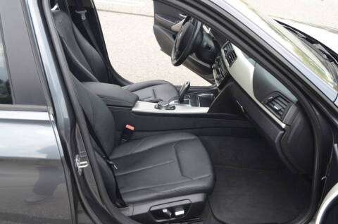 2016 BMW 3 Series 320i