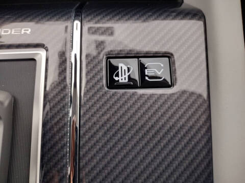 2025 Mitsubishi Outlander PHEV SEL