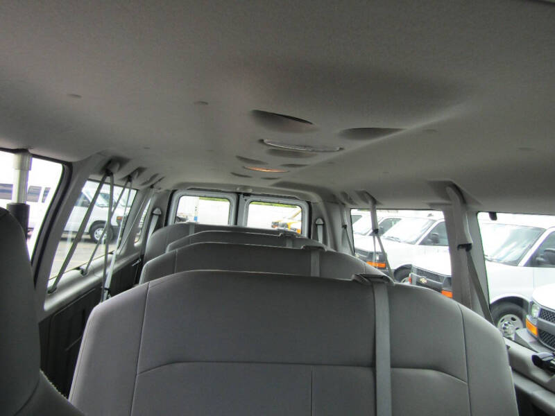 2012 Ford E-Series E-350 SD XLT