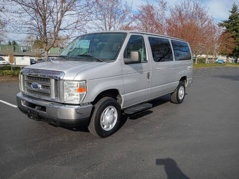 2009 Ford E-Series E-350 SD XLT