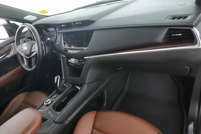 2022 Cadillac XT5 Sport