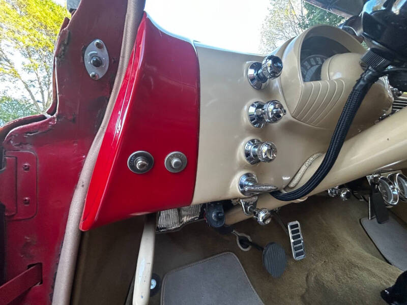 1949 Oldsmobile Futuramic 76