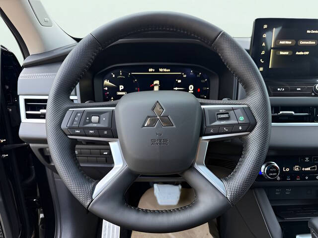 2026 Mitsubishi Outlander SEL