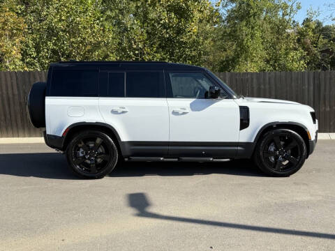 2026 Land Rover Defender 110 P300 S