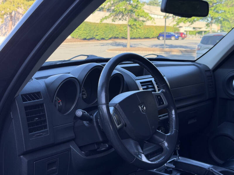 2011 Dodge Nitro Detonator