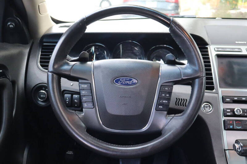 2010 Ford Taurus Limited