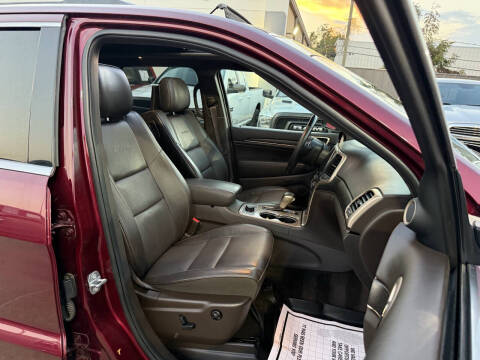 2017 Jeep Grand Cherokee Summit