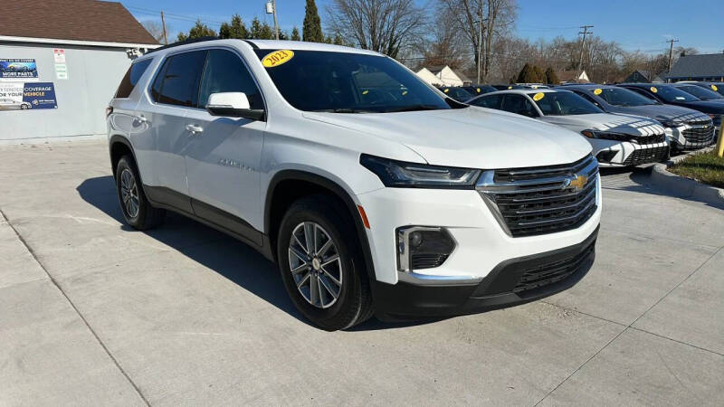 2023 Chevrolet Traverse LT Cloth