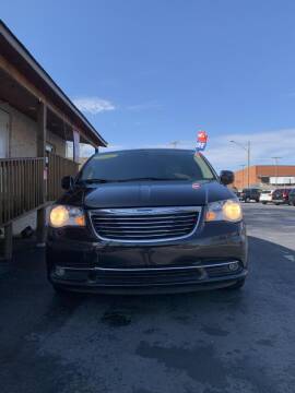 2015 Chrysler Town and Country for sale at Mayan Motors Easley in Easley SC