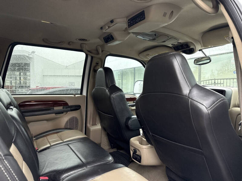 2005 Ford Excursion Eddie Bauer