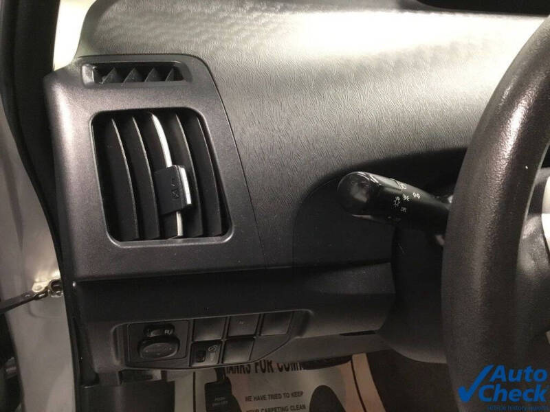 2015 Toyota Prius Three