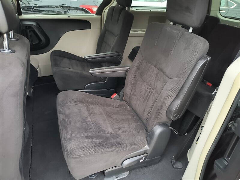 2014 Chrysler Town and Country Touring