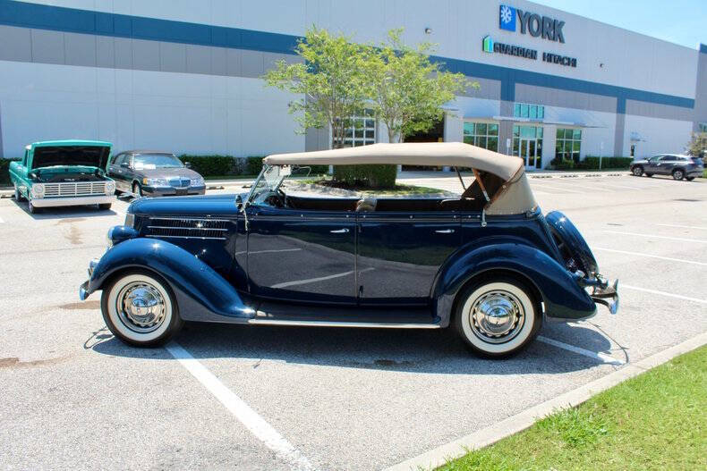 1936 Ford Deluxe