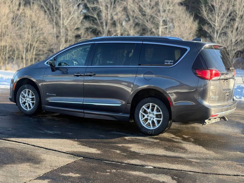 2020 Chrysler Pacifica Touring L