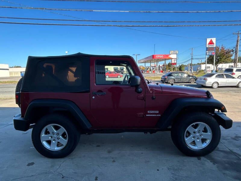 2013 Jeep Wrangler Sport photo 8