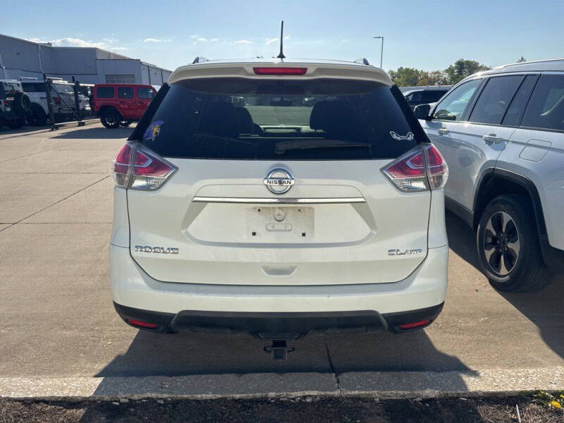 2016 Nissan Rogue SL