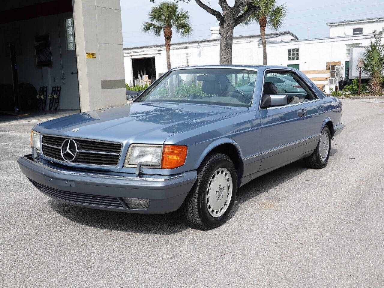 1987 Mercedes-Benz 560-Class 51