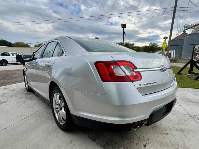 2012 Ford Taurus SEL