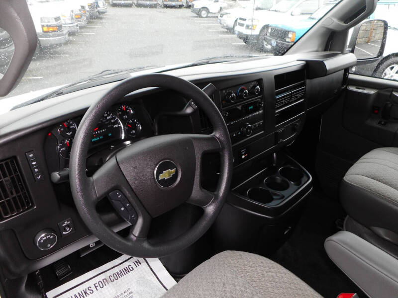 2017 Chevrolet Express LT 3500