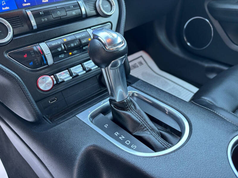 2022 Ford Mustang EcoBoost Premium