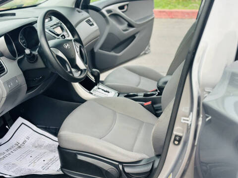 2012 Hyundai Elantra GLS