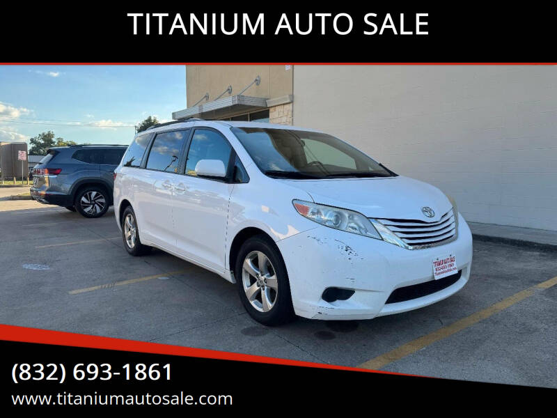 2015 Toyota Sienna LE