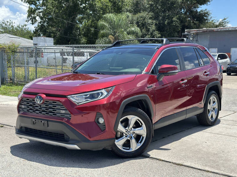 2020 Toyota RAV4 Limited's photo