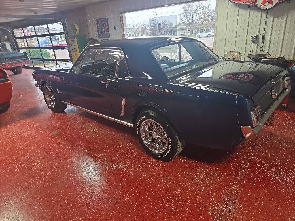 1965 Ford Mustang 38