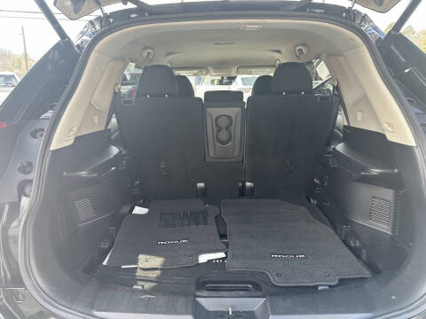 2020 Nissan Rogue SV