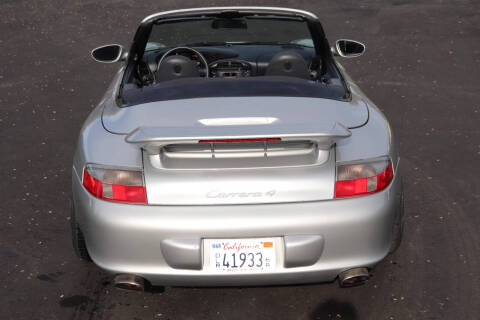 2003 Porsche 911 Carrera 4