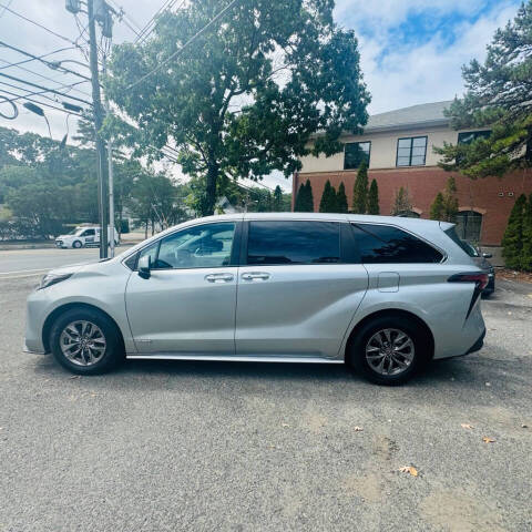 2021 Toyota Sienna for sale at Toms River Auto Sales in Lakewood, NJ