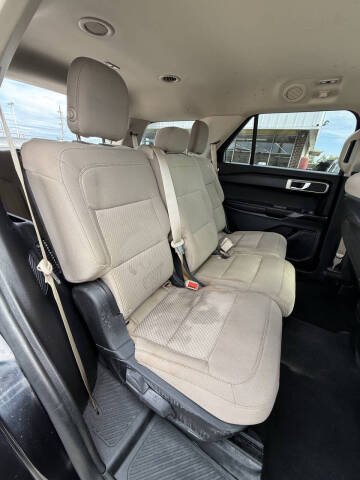 2020 Ford Explorer