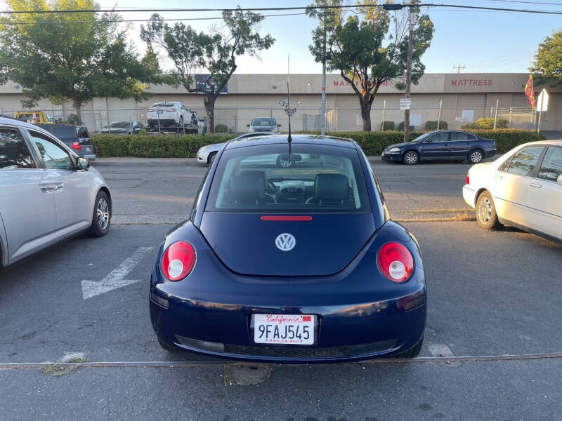 2006 Volkswagen New Beetle 2.5