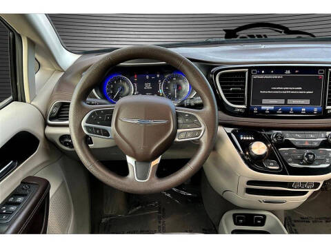 2021 Chrysler Pacifica Touring