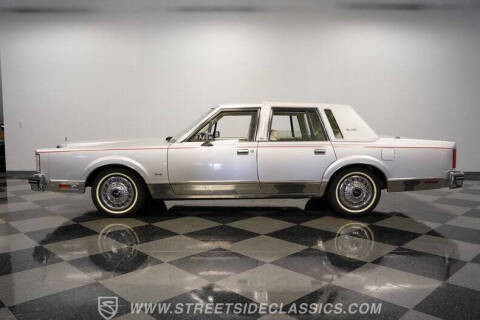 1984 Lincoln Town Car