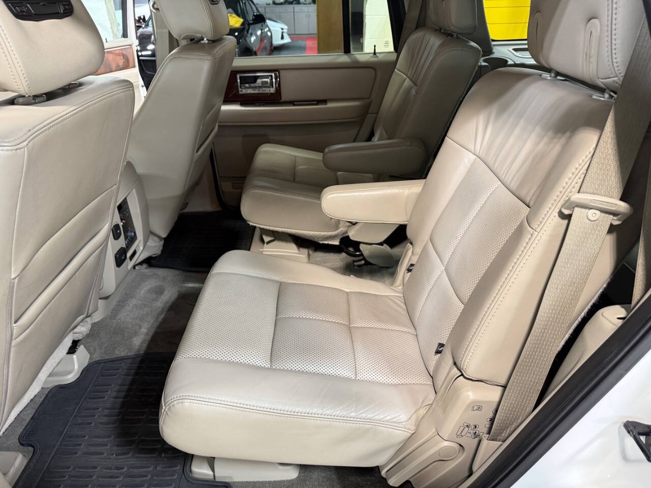 2013 Lincoln Navigator for sale at Vehicle Brothers LLC in Broadview Heights, OH