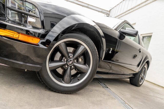 2008 Ford Mustang 8