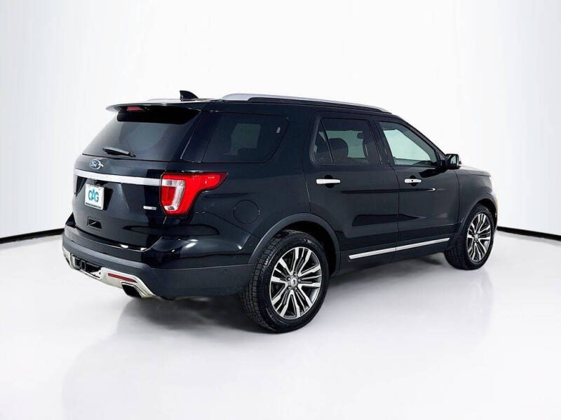 2017 Ford Explorer Platinum