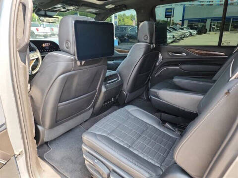 2023 Cadillac Escalade ESV Sport Platinum