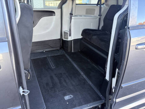 2016 Dodge Grand Caravan SXT Plus