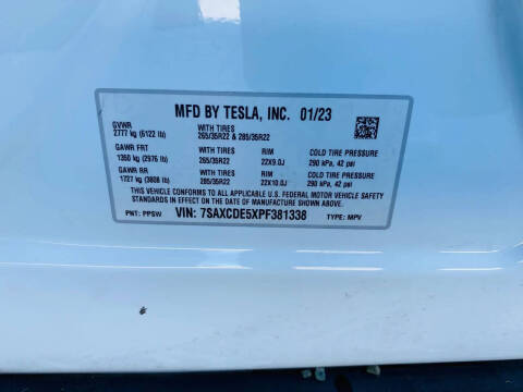 2023 Tesla Model X Standard Range