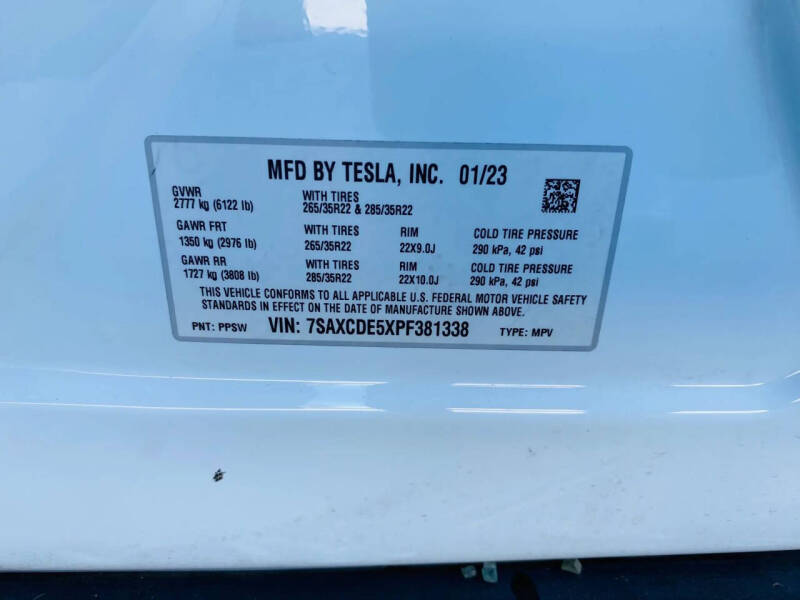 2023 Tesla Model X Standard Range