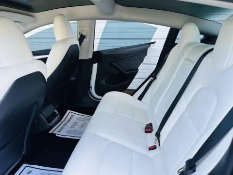 2023 Tesla Model 3 Performance
