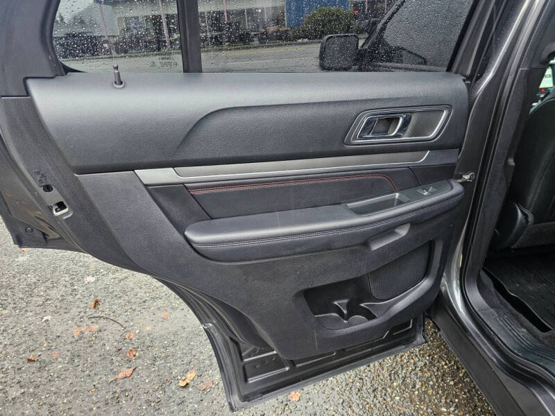 2018 Ford Explorer Sport