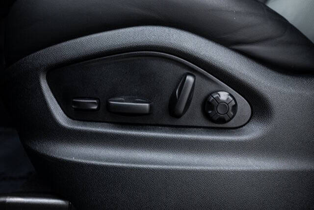 2025 Porsche Cayenne Coupe